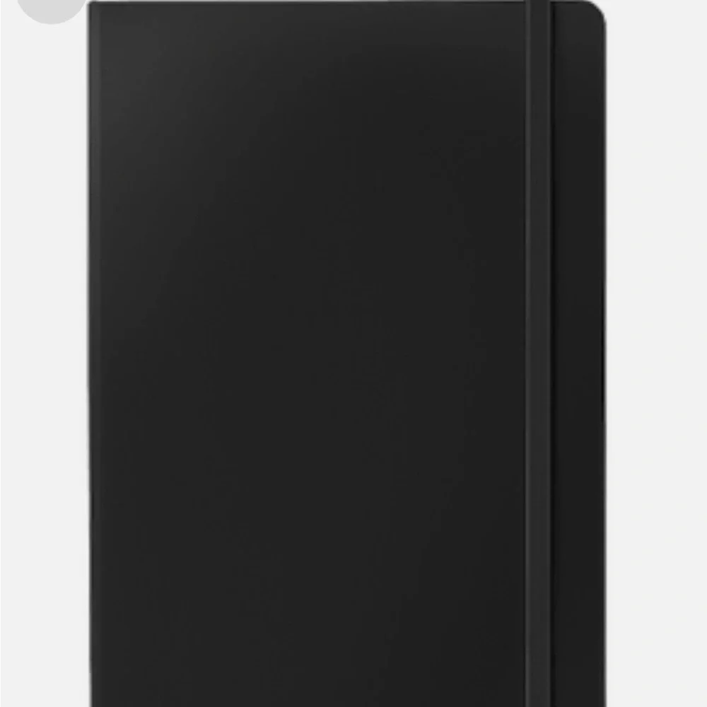 NWOT JournalBooks Ambassador Hard Cover Notebook Black with elastic closure